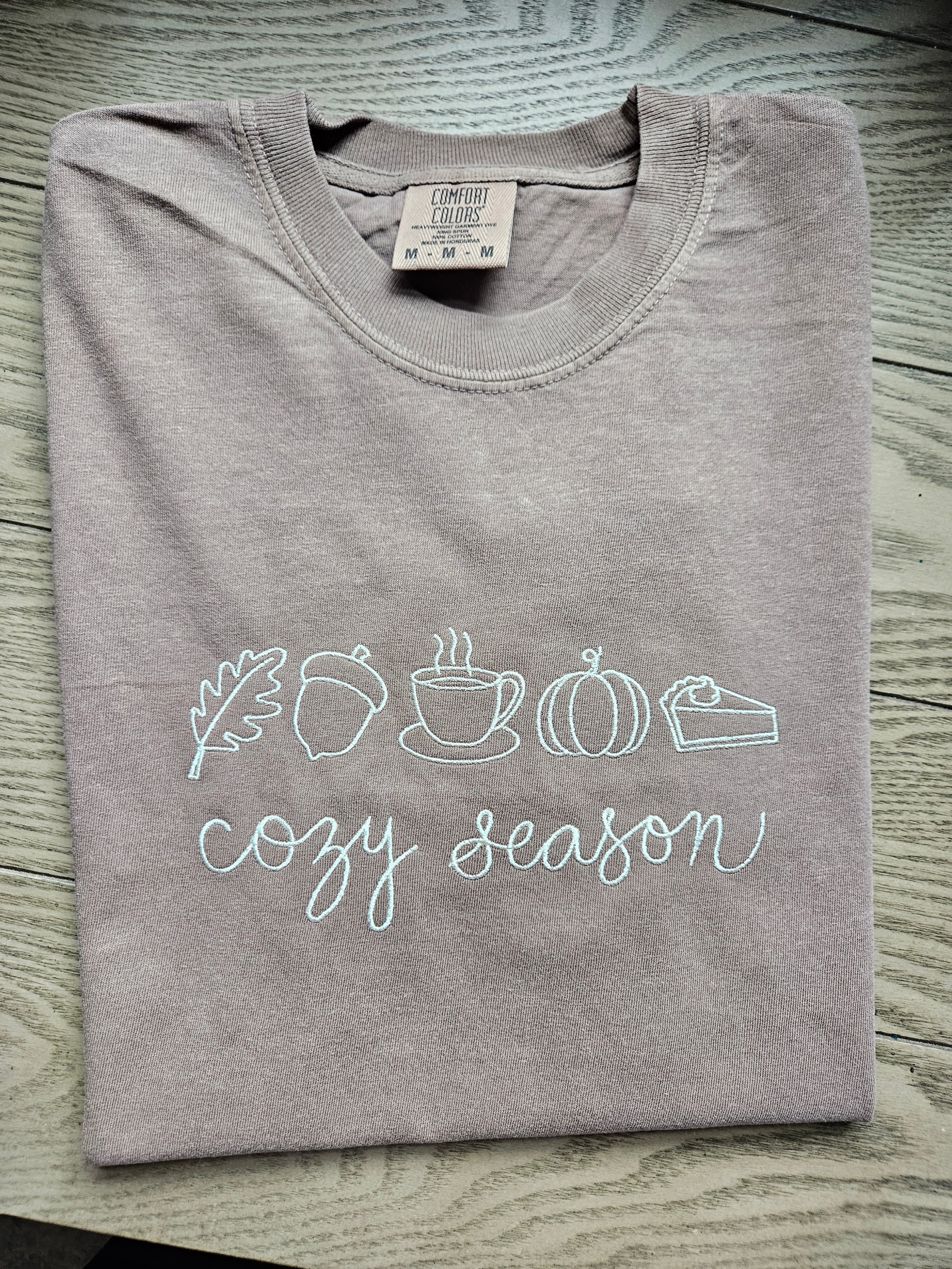 Cozy season embroidered t-shirt